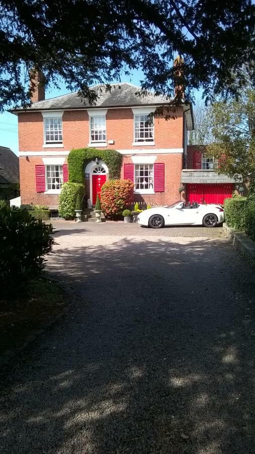 Holly House Bed And Breakfast And Apartments Hereford Exterior foto